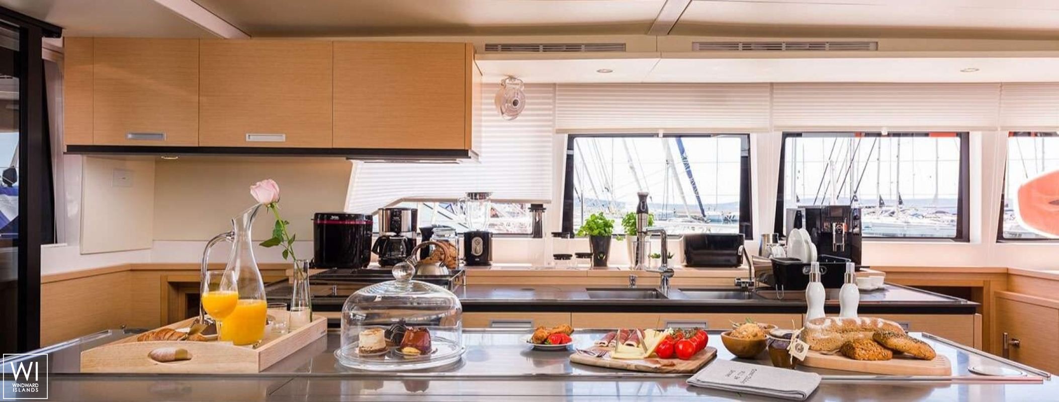 OPAL   Lagoon Catamaran Lagoon 620 Interior 1