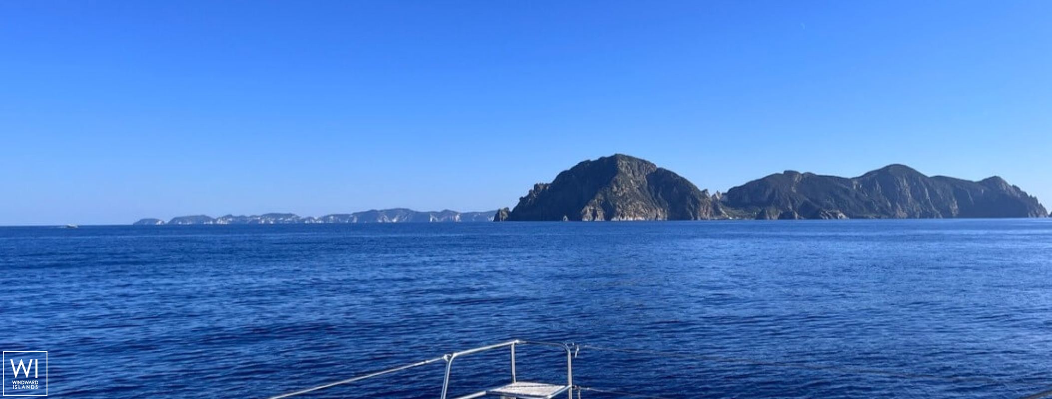 Blue Griffin  Lagoon Catamaran Lagoon 620 Exterior 8