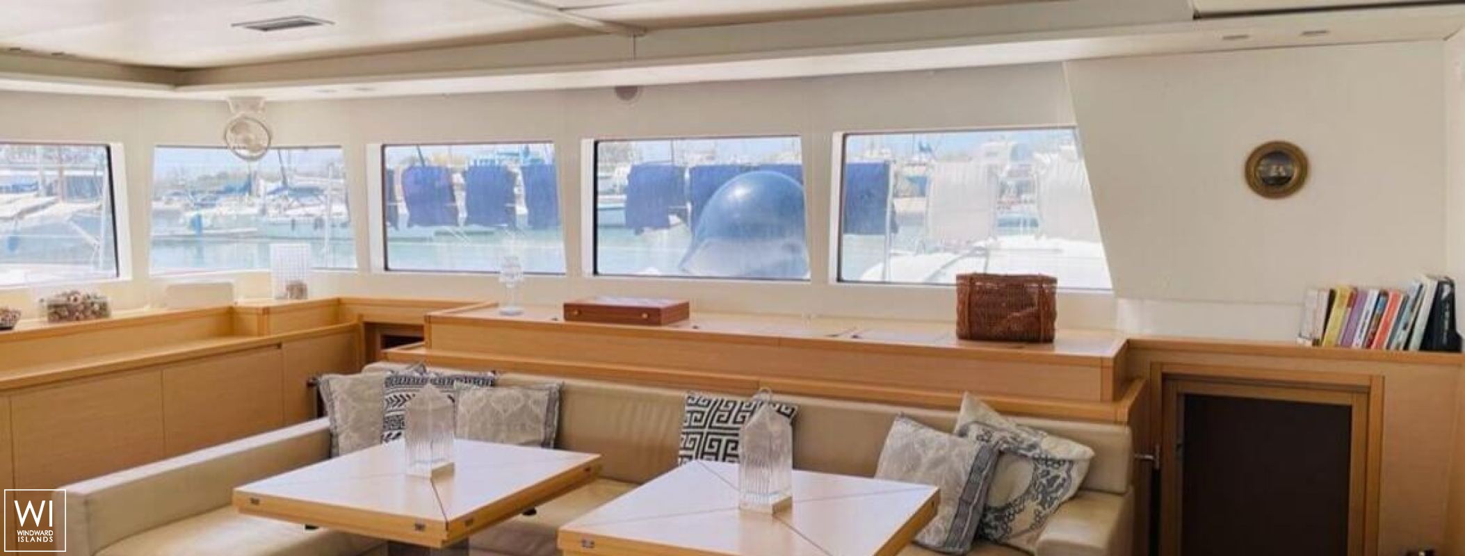 Blue Griffin  Lagoon Catamaran Lagoon 620 Interior 19