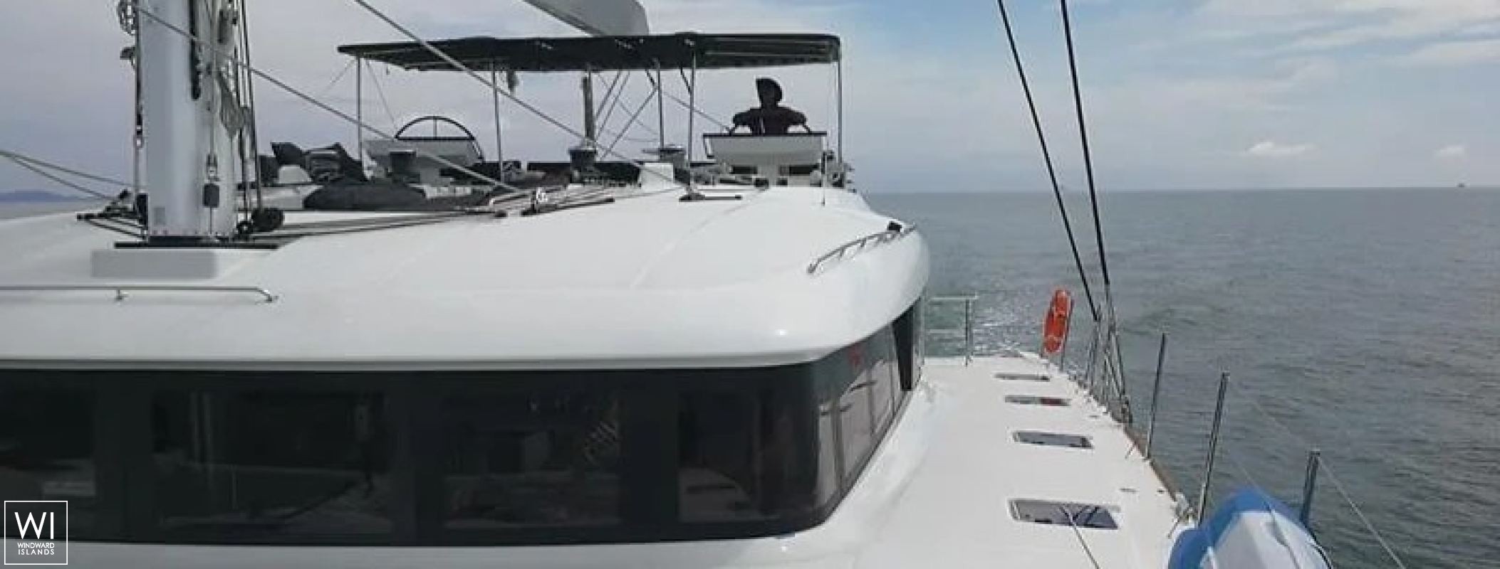 Six Degrees  Lagoon Catamaran Lagoon 620 Exterior 6