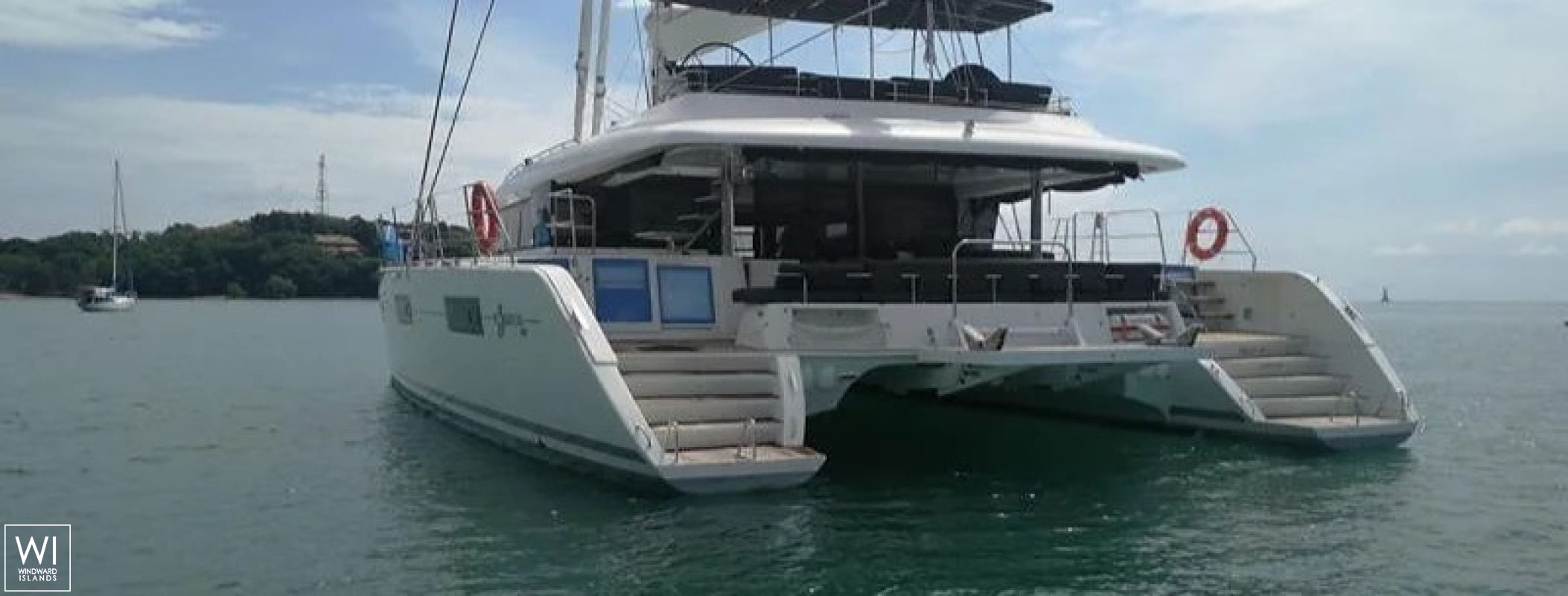 Six Degrees  Lagoon Catamaran Lagoon 620 Exterior 2