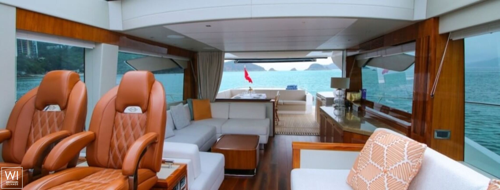 V  Sunseeker Predator 74' Interior 12