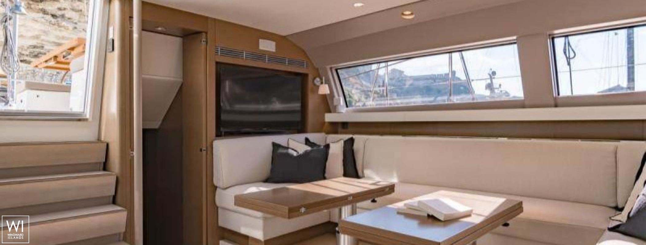 Neyina  CNB Sloop 76' Interior 10