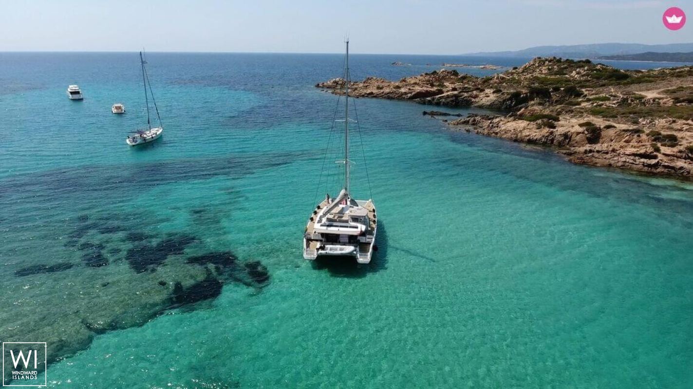 MeHo  Fountaine Pajot Saba 50 Exterior 2