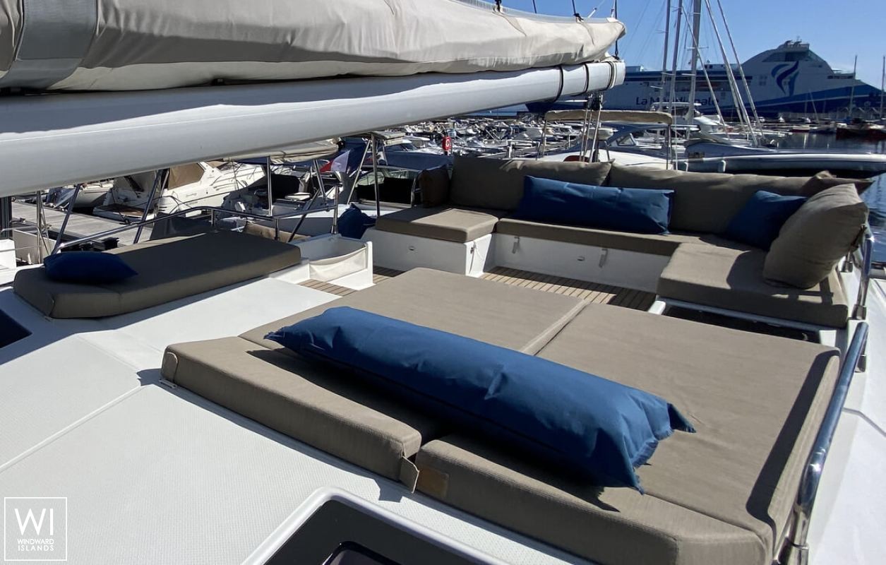 MeHo  Fountaine Pajot Saba 50 Exterior 8