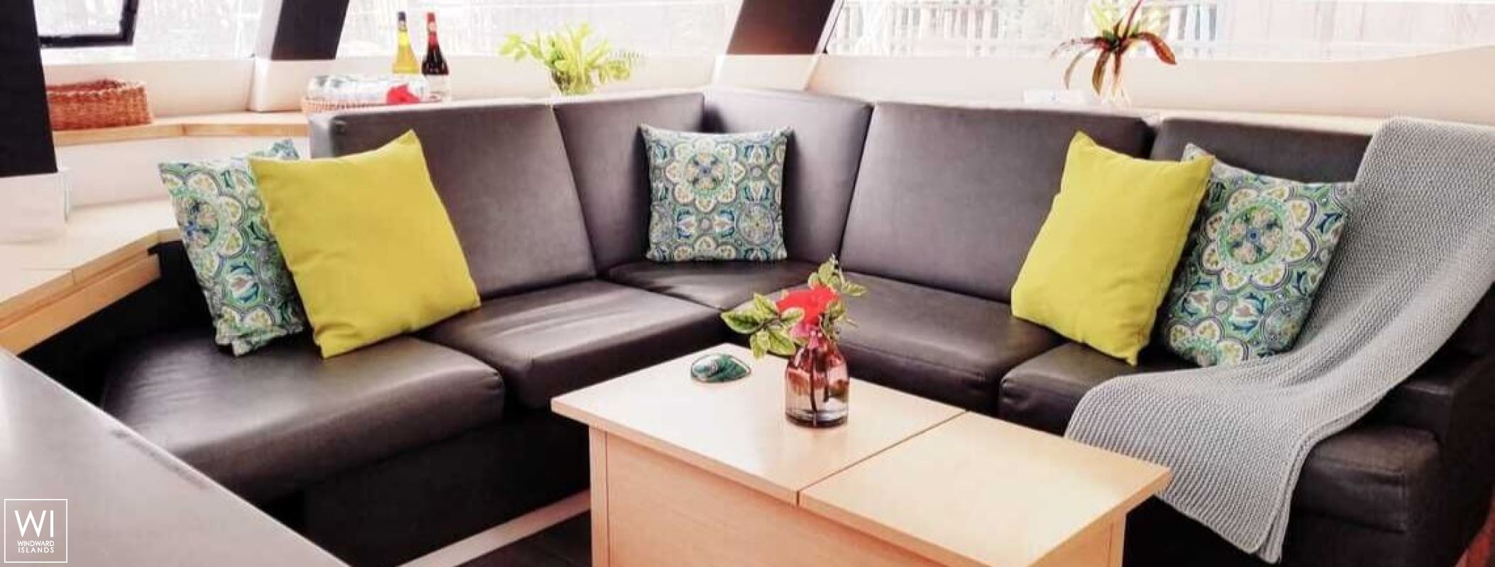 NOWHERE  Fountaine Pajot Saba 50 Interior 7