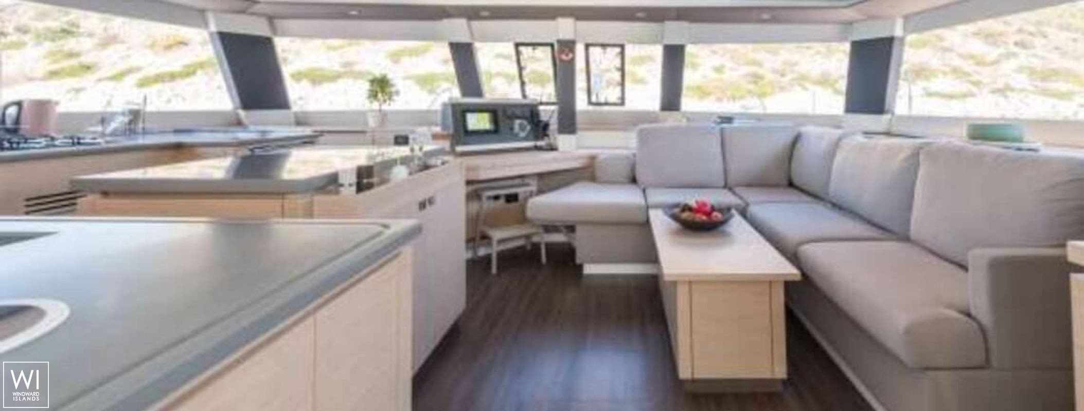 PI 2  Fountaine Pajot Saba 50 Interior 7