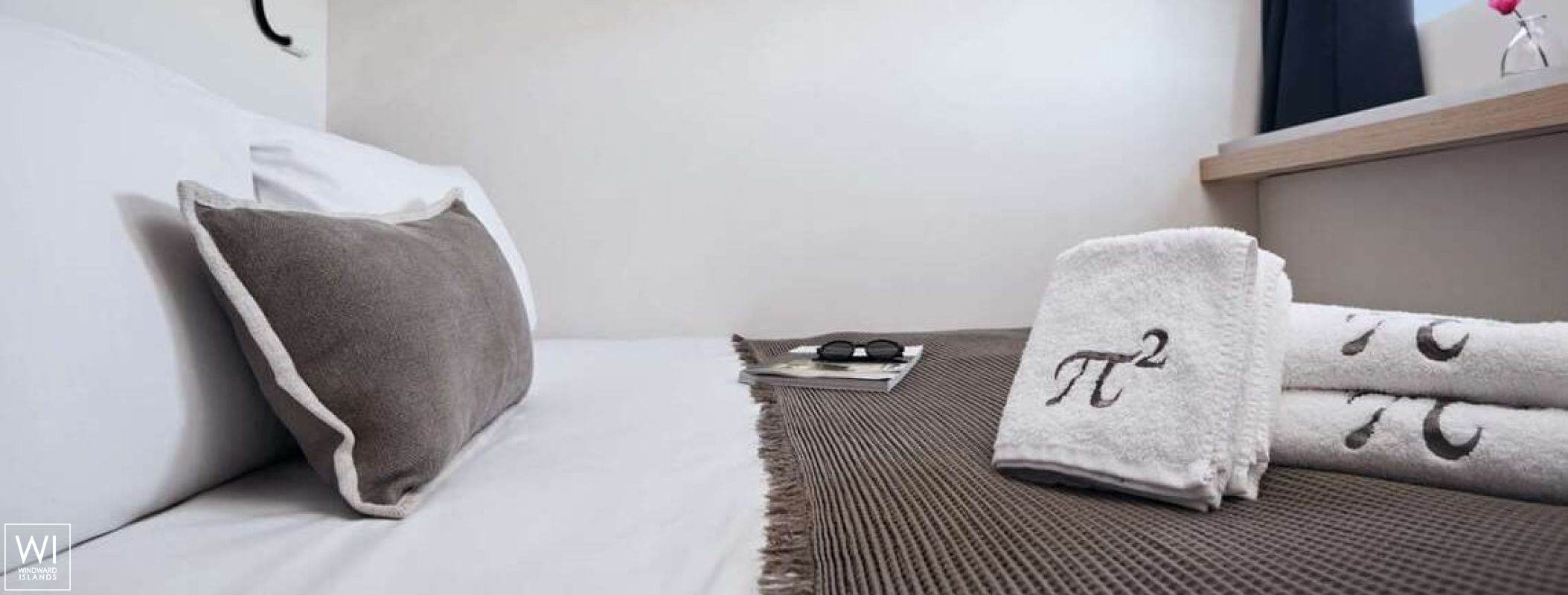 PI 2  Fountaine Pajot Saba 50 Interior 15