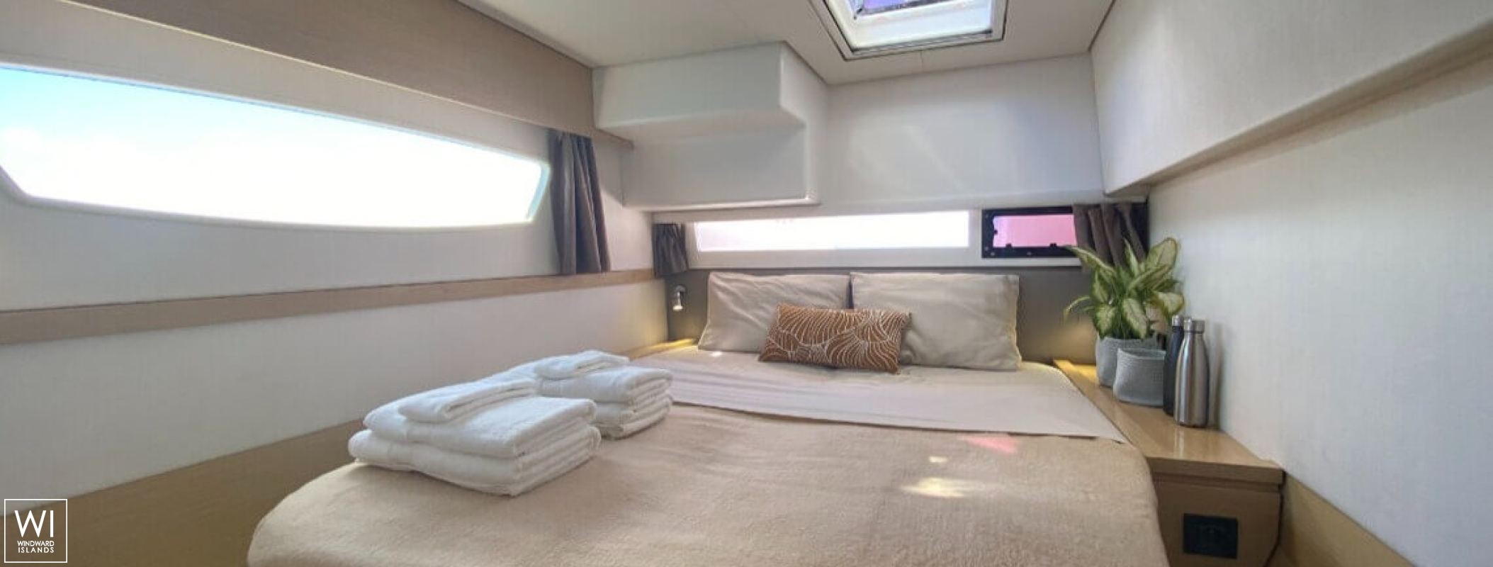 Purpose  Fountaine Pajot Saba 50 Interior 1