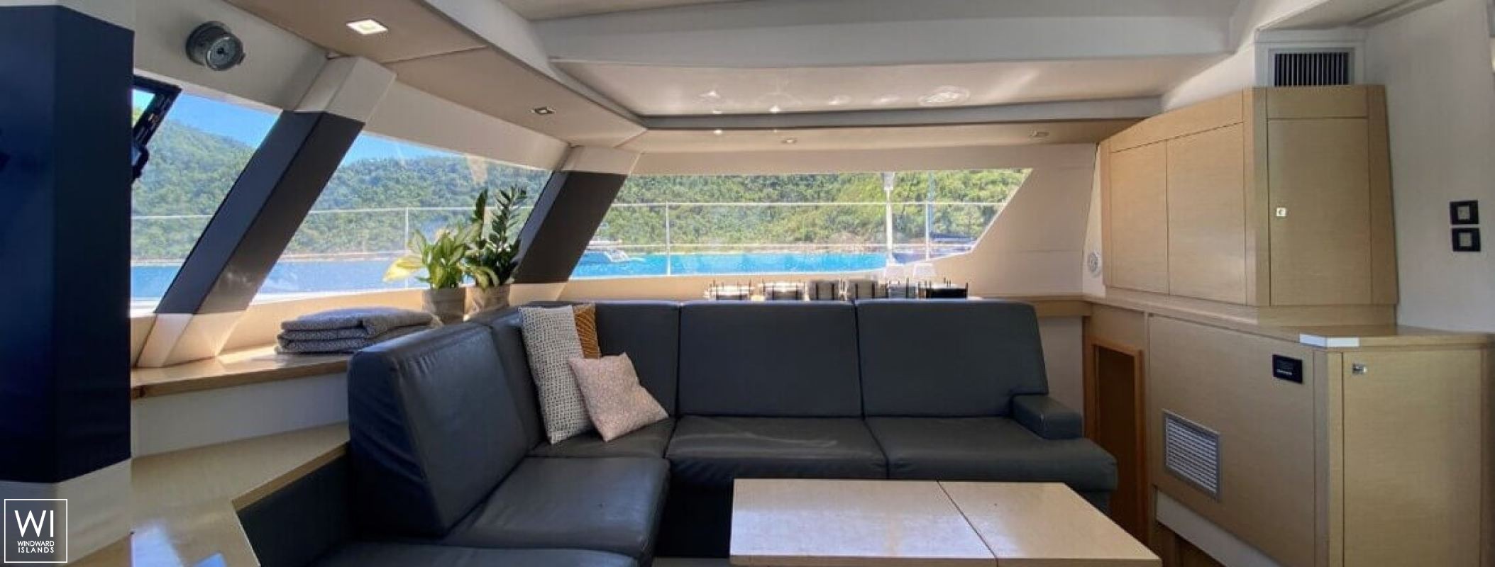 Purpose  Fountaine Pajot Saba 50 Interior 1