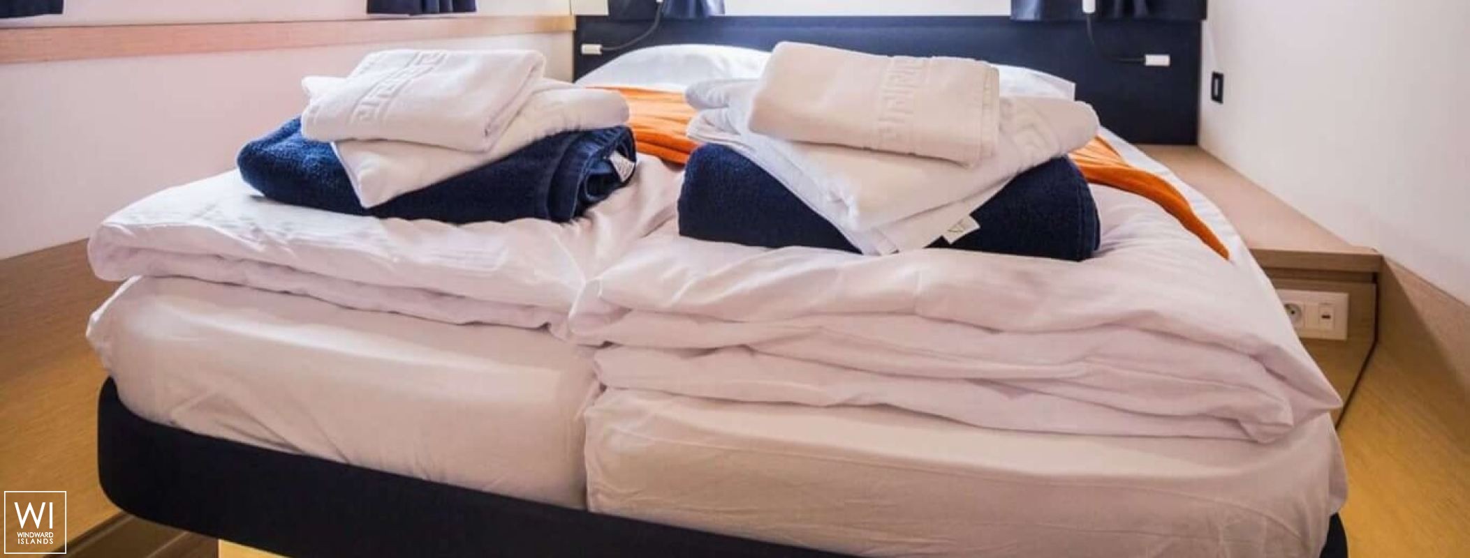 Princess Aphrodite  Fountaine Pajot Saba 50 Interior 22