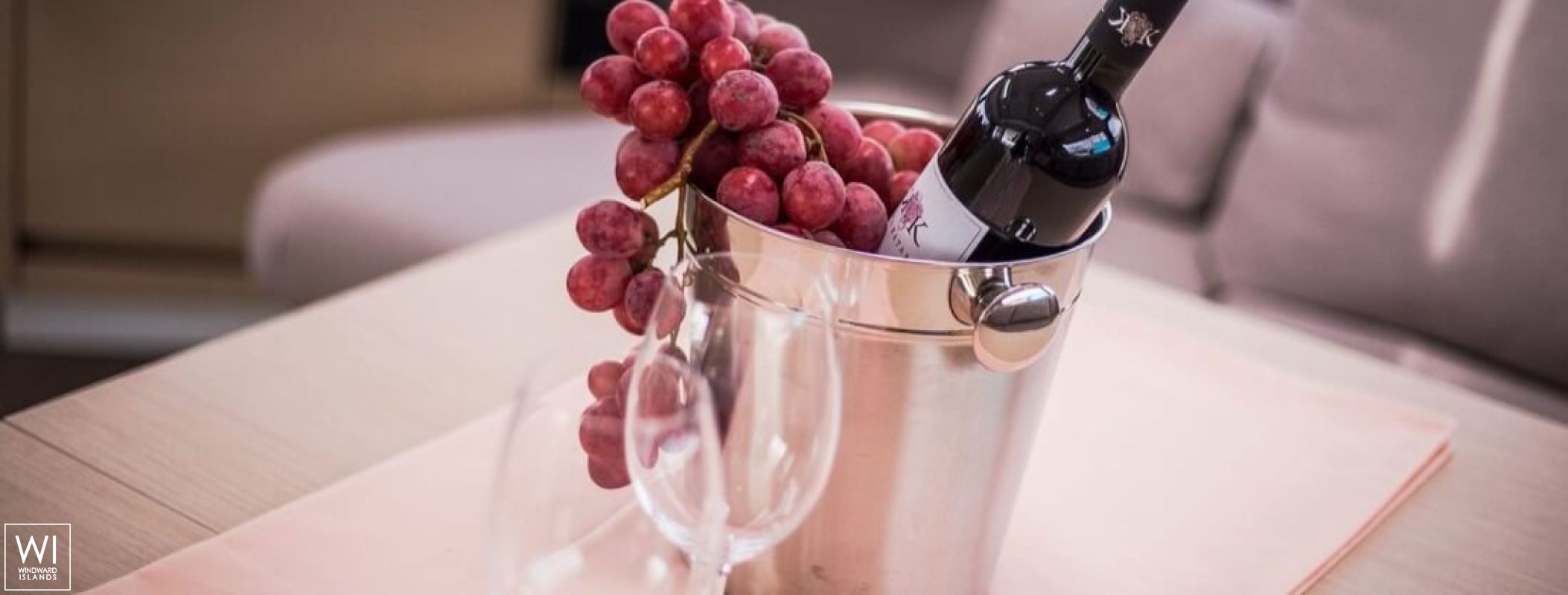 Princess Aphrodite  Fountaine Pajot Saba 50 Interior 16