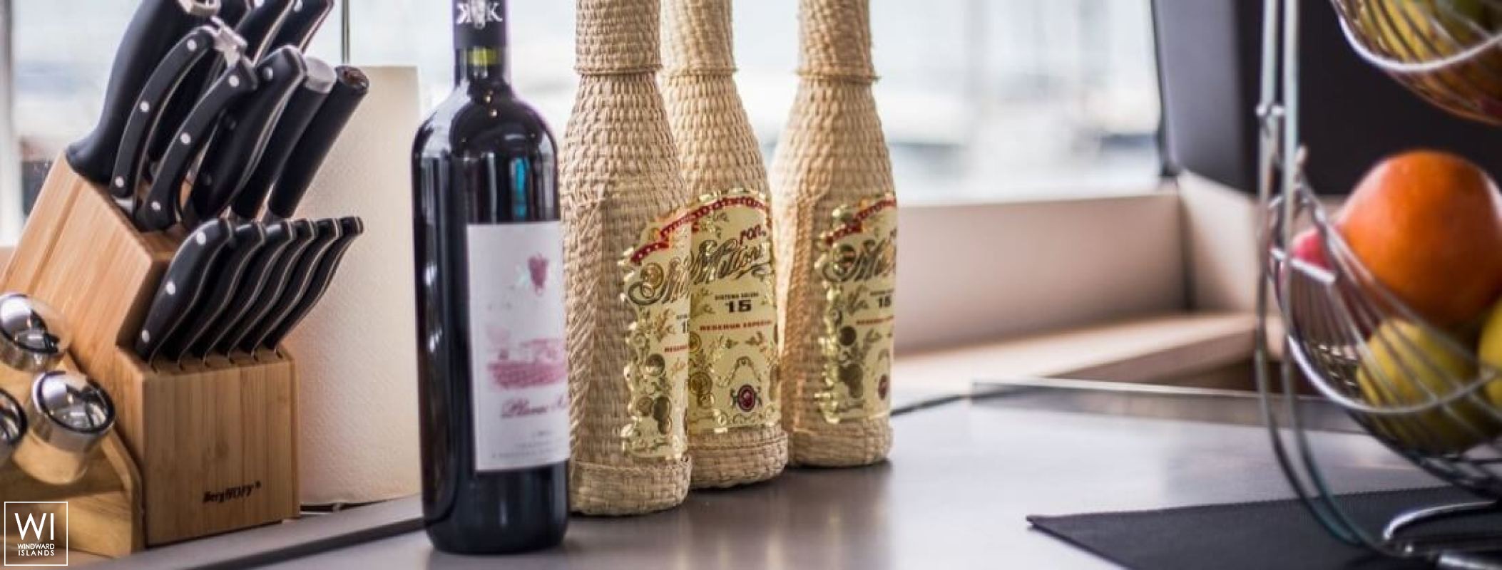 Princess Aphrodite  Fountaine Pajot Saba 50 Interior 17