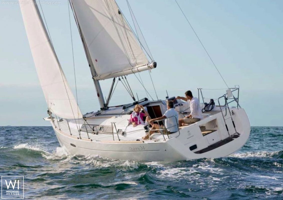 Oceanis  34 Beneteau Exterior 2