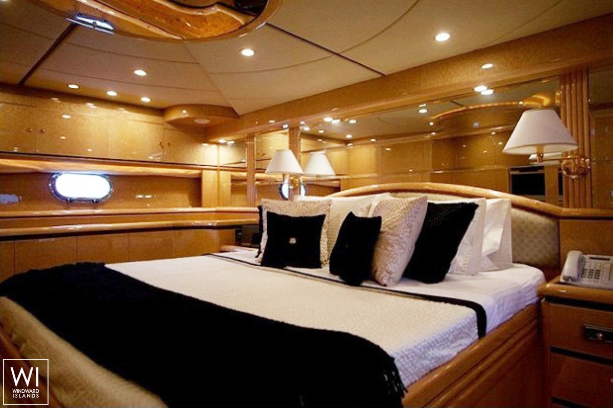 Dyna 70 Dyna Craft Interior 5