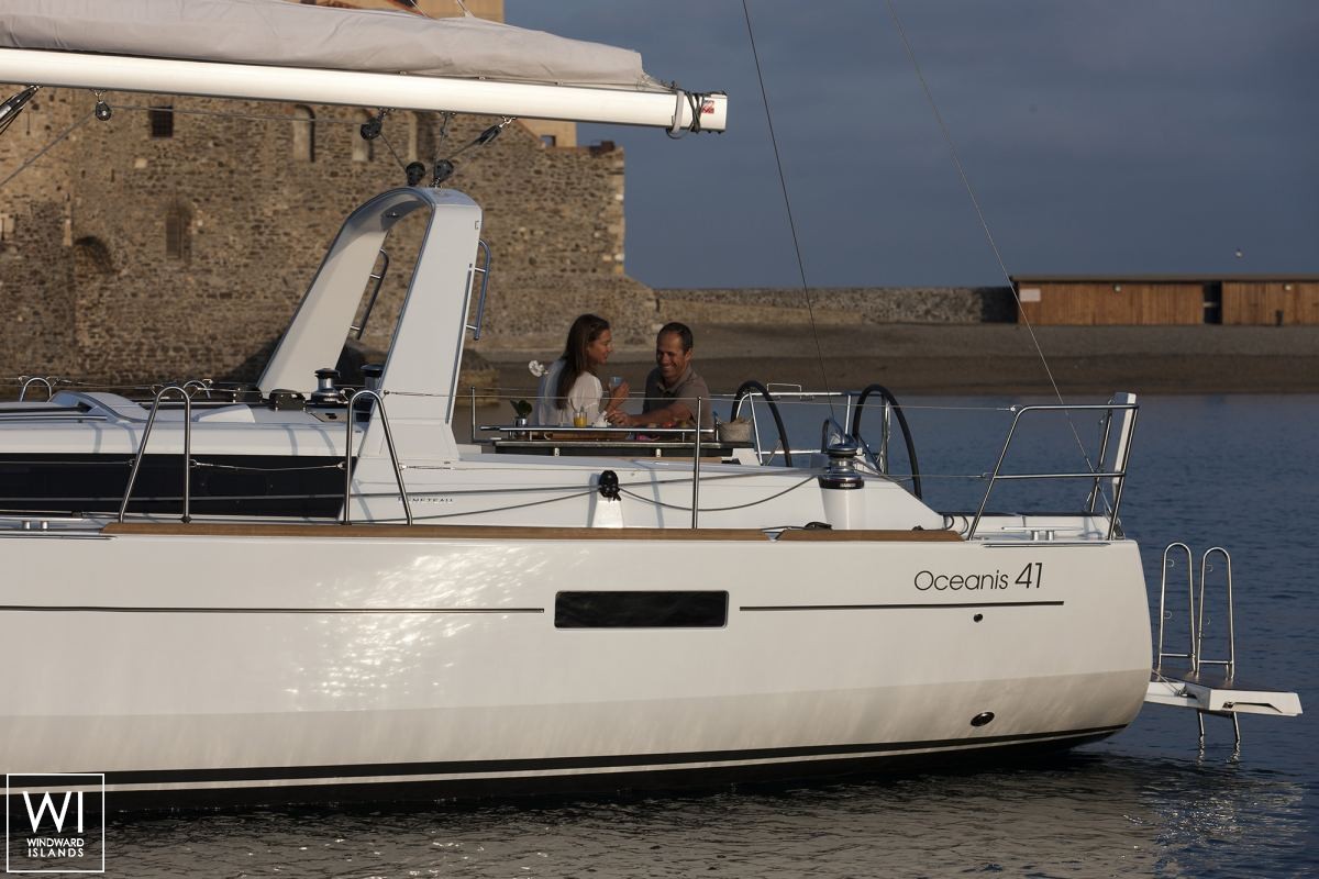 Oceanis  41 Beneteau Exterior 1
