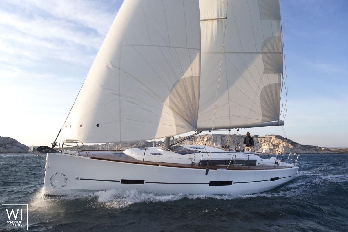 Dufour 382 Dufour Yachts Exterior 2