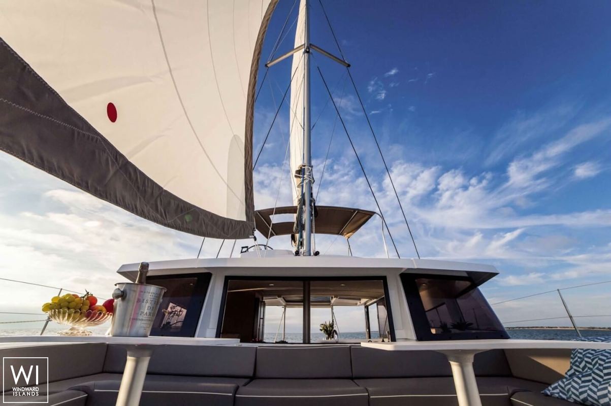 Bali 4.3 Catana Catamaran Exterior 4