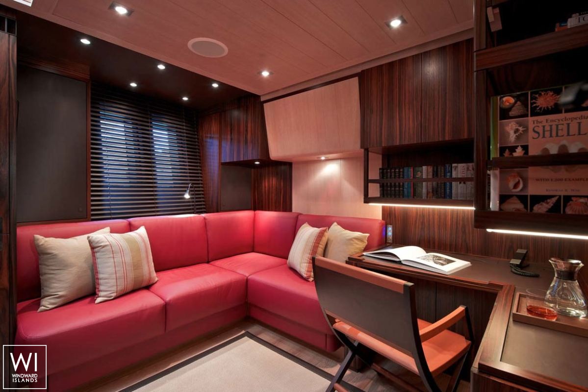 Sharlou (ex Sarissa) Vitters Sloop 42M Interior 2