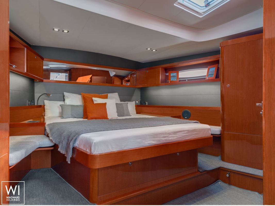 Oceanis  60 Beneteau Interior 3