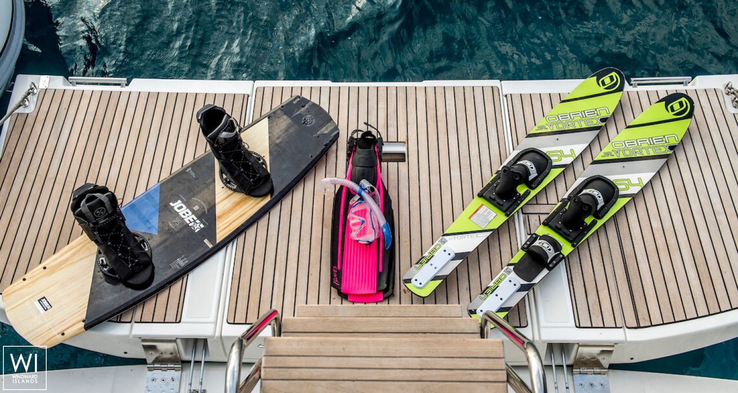 LIFE TIME  Jeanneau Jeanneau 64 Exterior 13