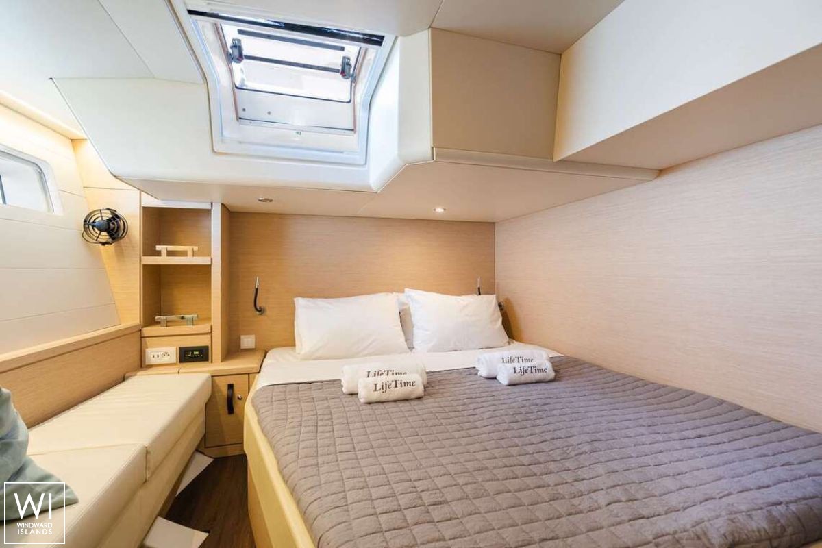 LIFE TIME  Jeanneau Jeanneau 64 Interior 19