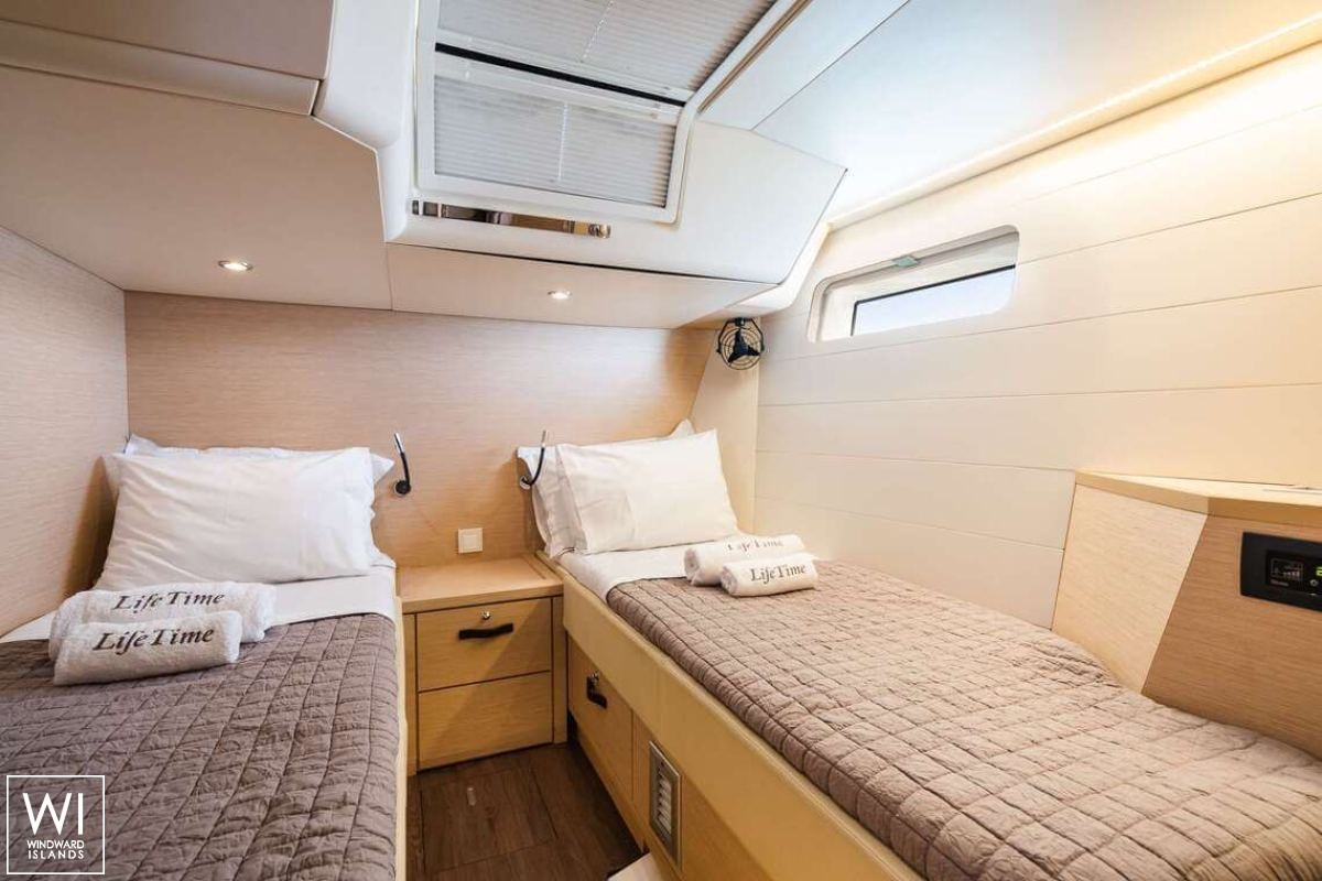 LIFE TIME  Jeanneau Jeanneau 64 Interior 22