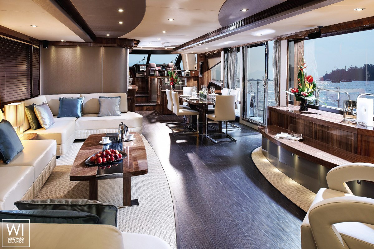 THE NAKOA  Sunseeker Yacht 28M Interior 2