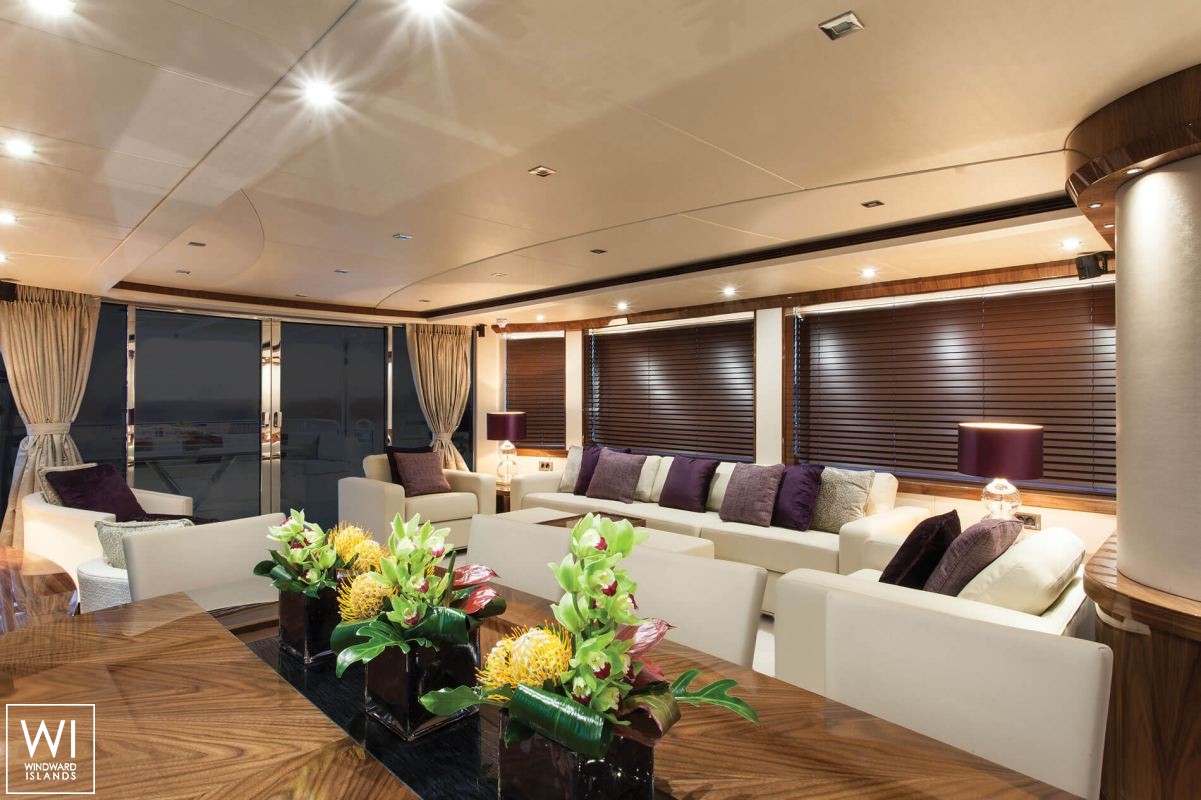 THE NAKOA  Sunseeker Yacht 28M Interior 8