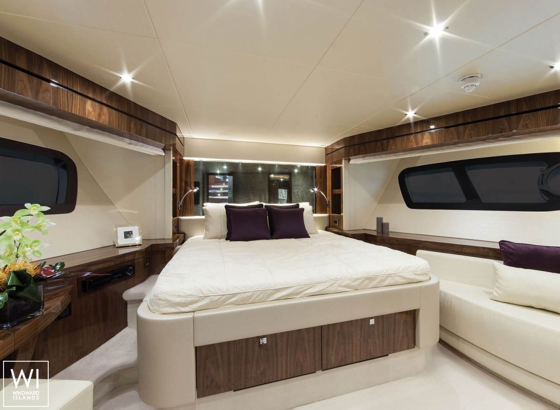 THE NAKOA  Sunseeker Yacht 28M Interior 6