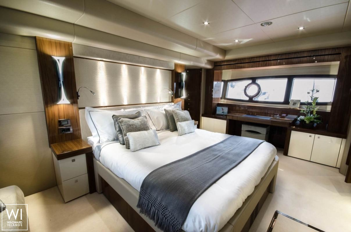 THE NAKOA  Sunseeker Yacht 28M Interior 3