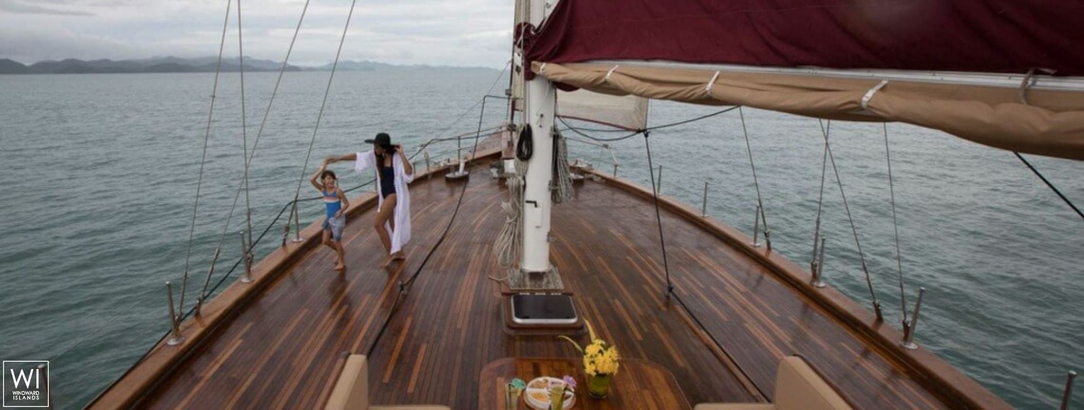 THE BLUE   Schooner 28M Exterior 3