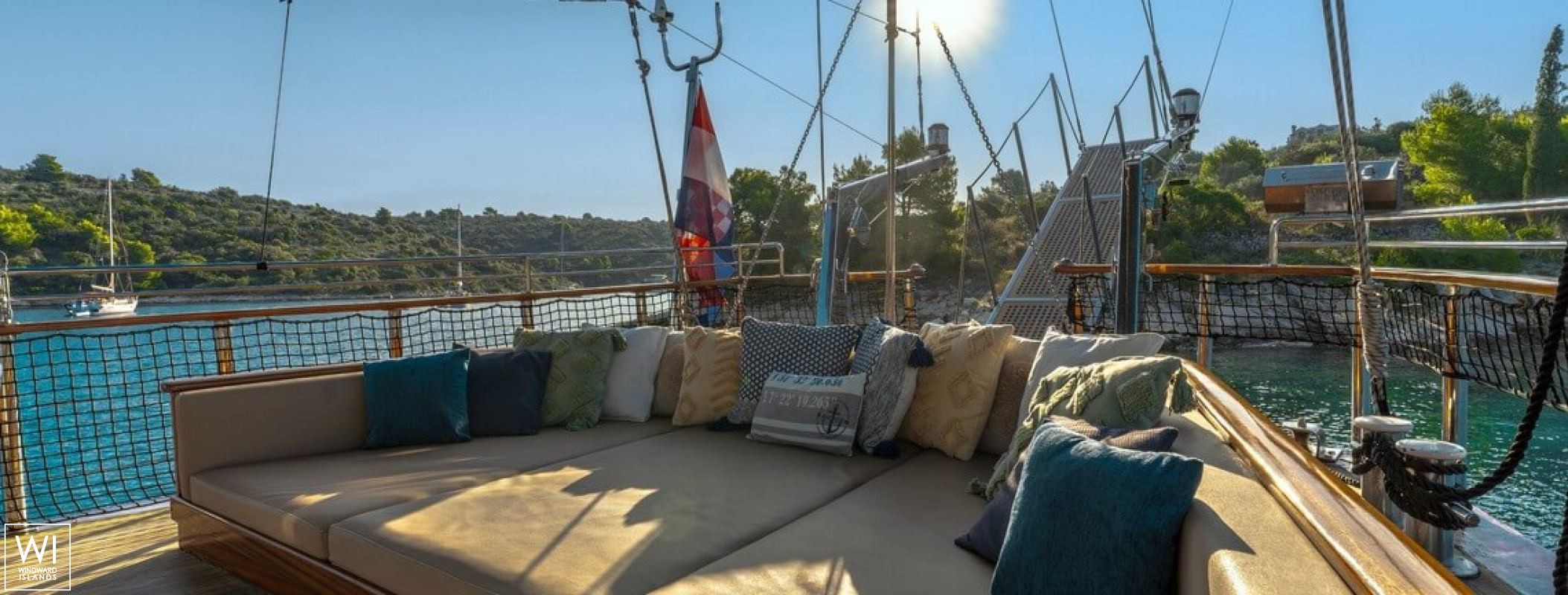 Smart Spirit I   Schooner 28M Exterior 13