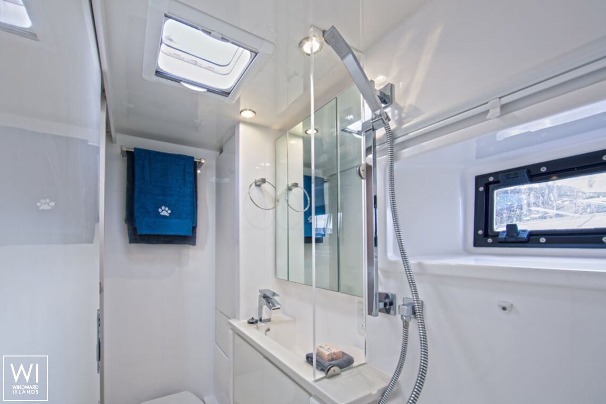 Leopard  404 Robertson & Caines Interior 2