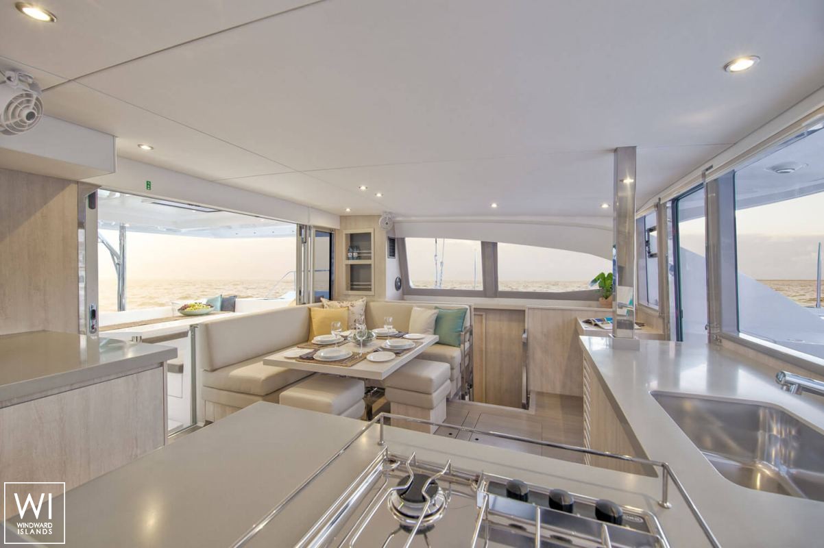 Leopard  404 Robertson & Caines Interior 8