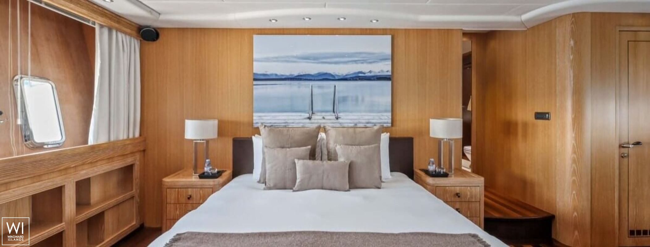 JFF (ex Ohana) Overmarine Mangusta 108 Interior 1