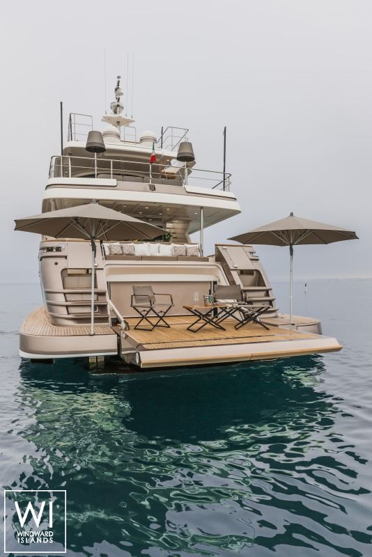 Yvonne  Ferretti  Line 28M Exterior 2