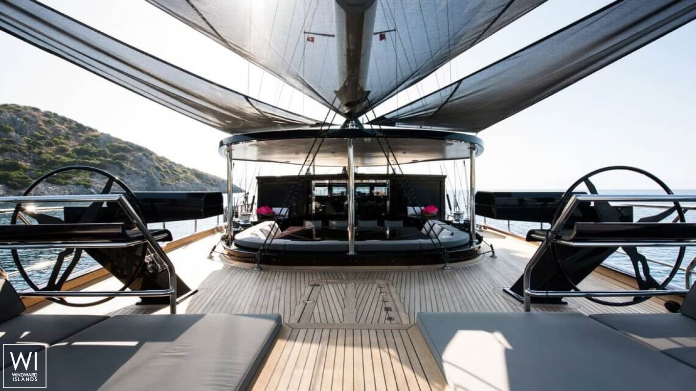 Rox Star   Ketch  40M Interior 15