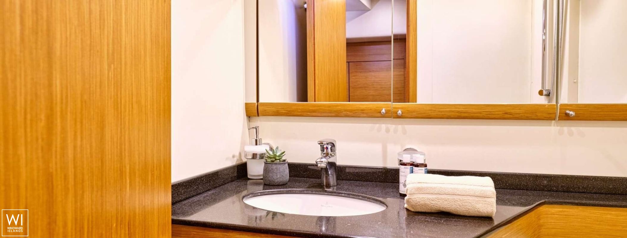 Shooting Star  Gianetti Star 64 Interior 1