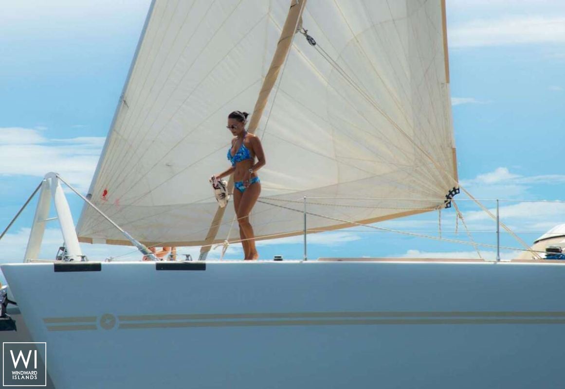 LONESTAR    Catamaran 85 Exterior 13