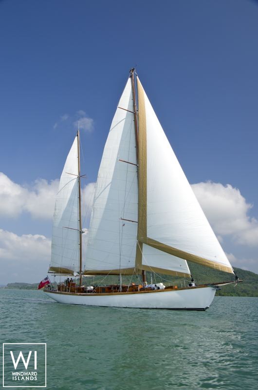 Aventure   Ketch  29M Exterior 4