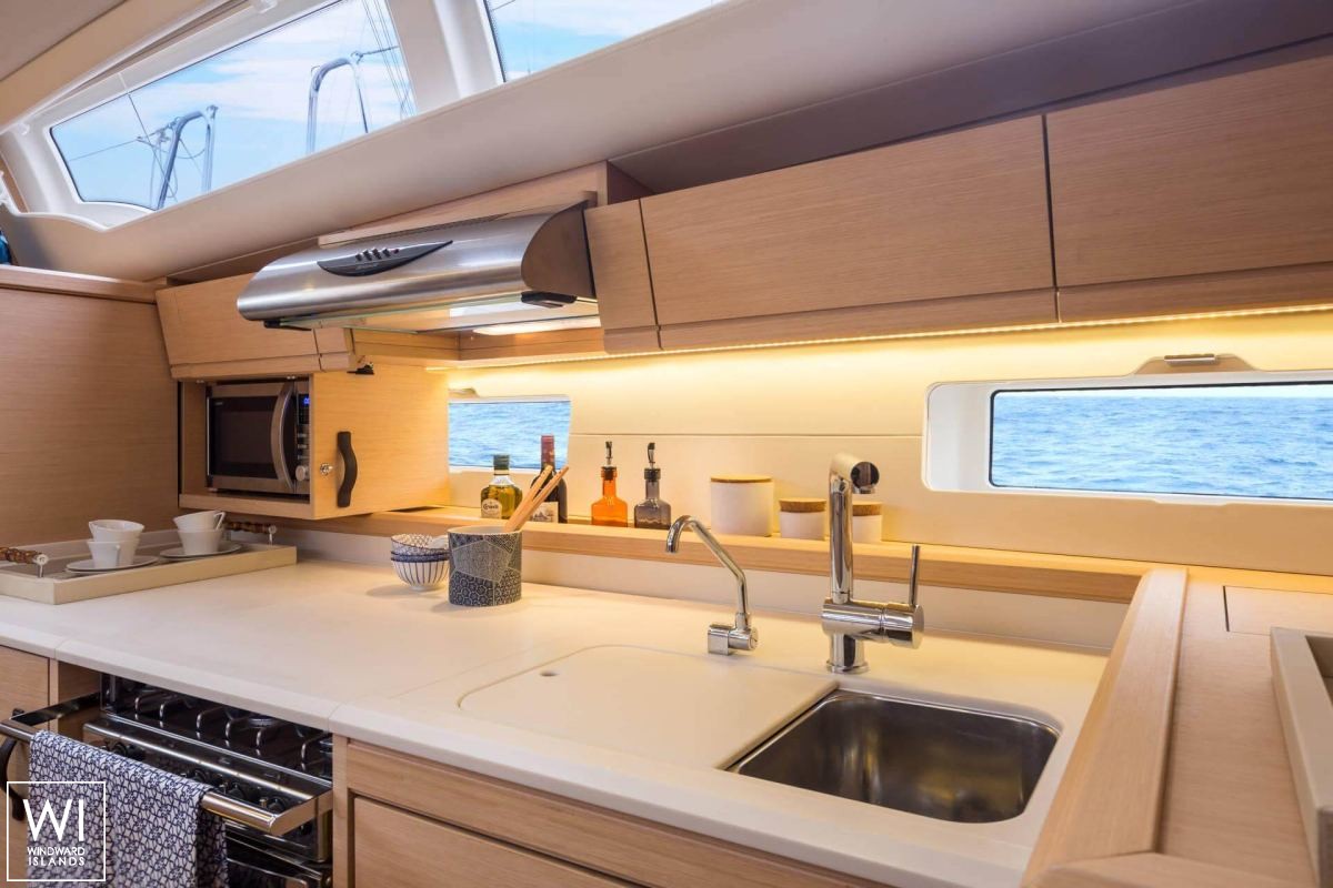 Jeanneau 54 Jeanneau Interior 4