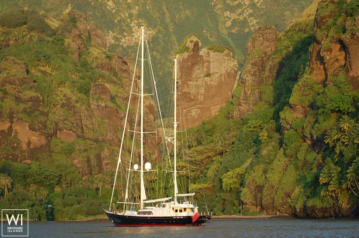 La Numero Uno (ex Clan VI) Perini Navi Ketch 40M Exterior 7