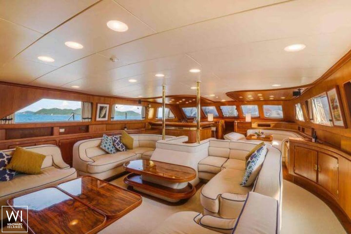 La Numero Uno (ex Clan VI) Perini Navi Ketch 40M Interior 13