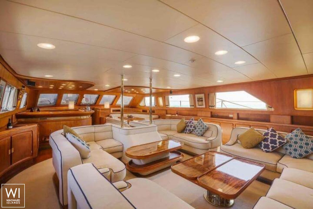 La Numero Uno (ex Clan VI) Perini Navi Ketch 40M Interior 14