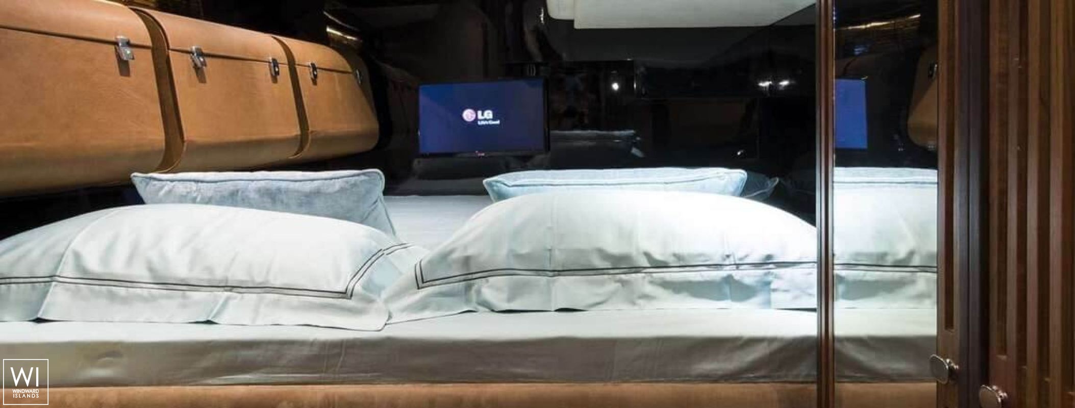 Tuscan Spirit  Hanse Yachts Hanse 630 Interior 16