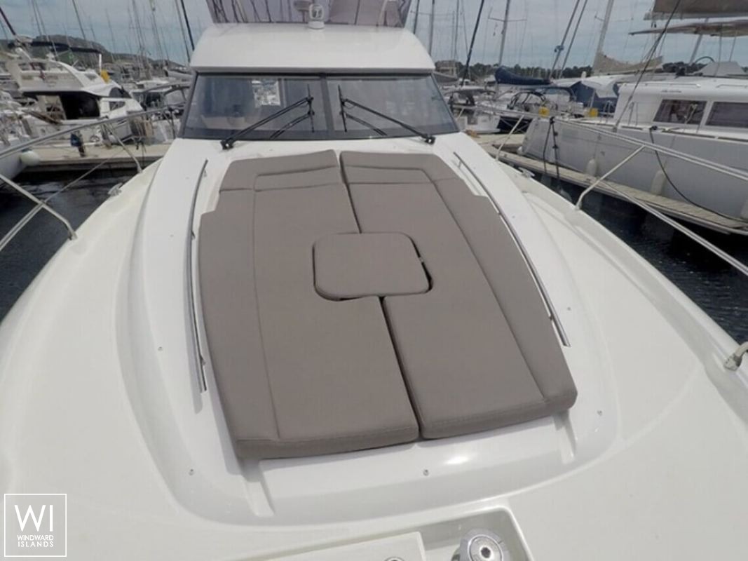 Serendipity I   Jeanneau Prestige 500 Fly Exterior 3