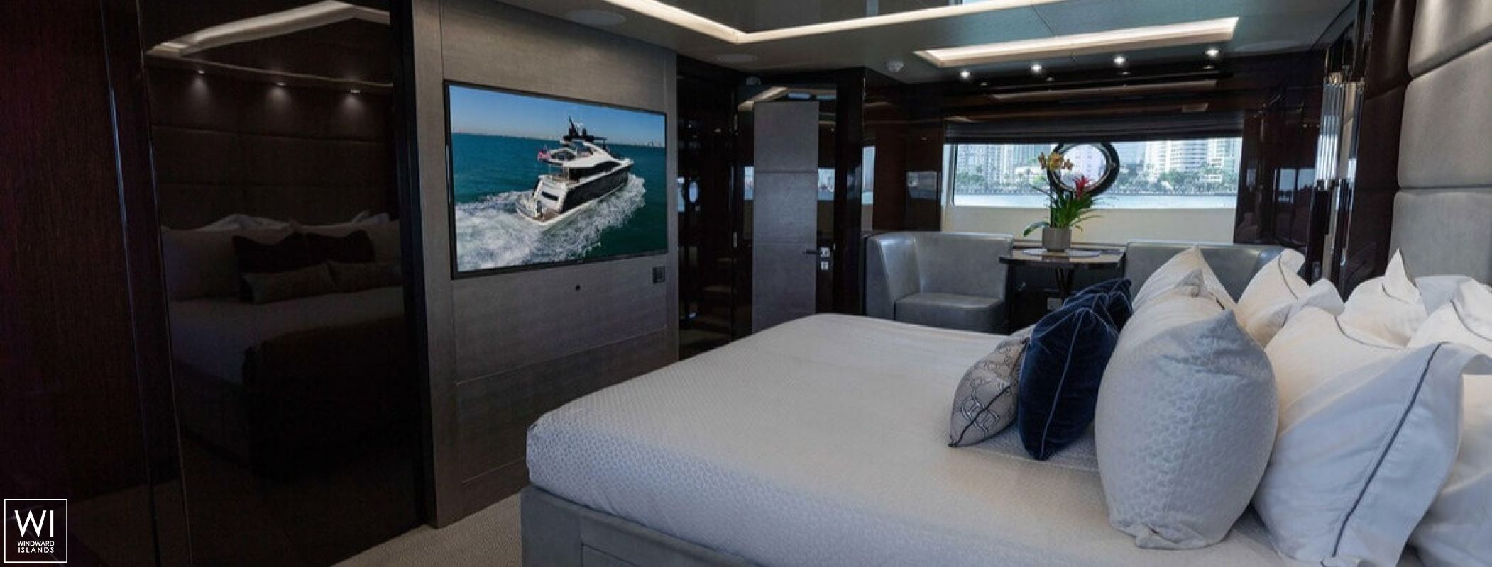 SYNERGY  Sunseeker Yacht 86' Interior 29