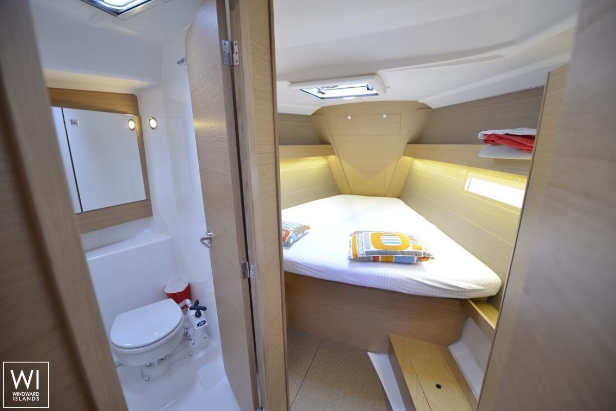 Dufour 412 Dufour Yachts Interior 3