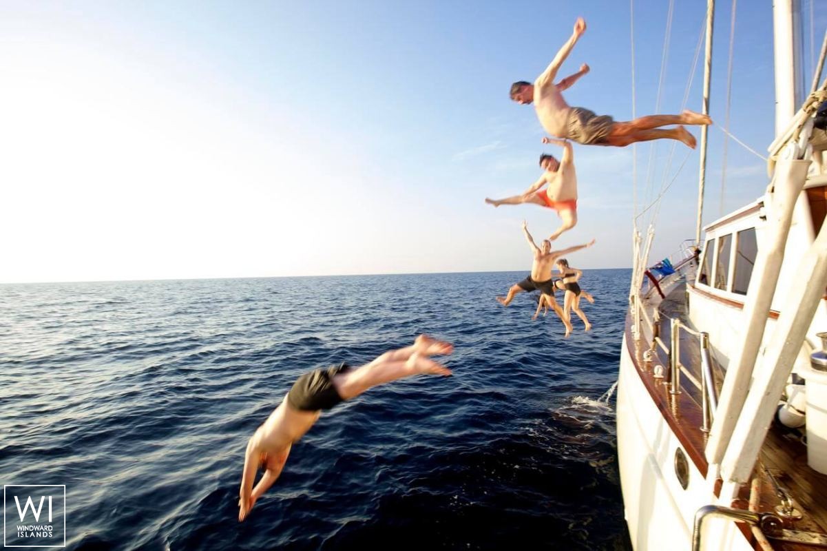 Meta IV   Ketch  26M Exterior 8